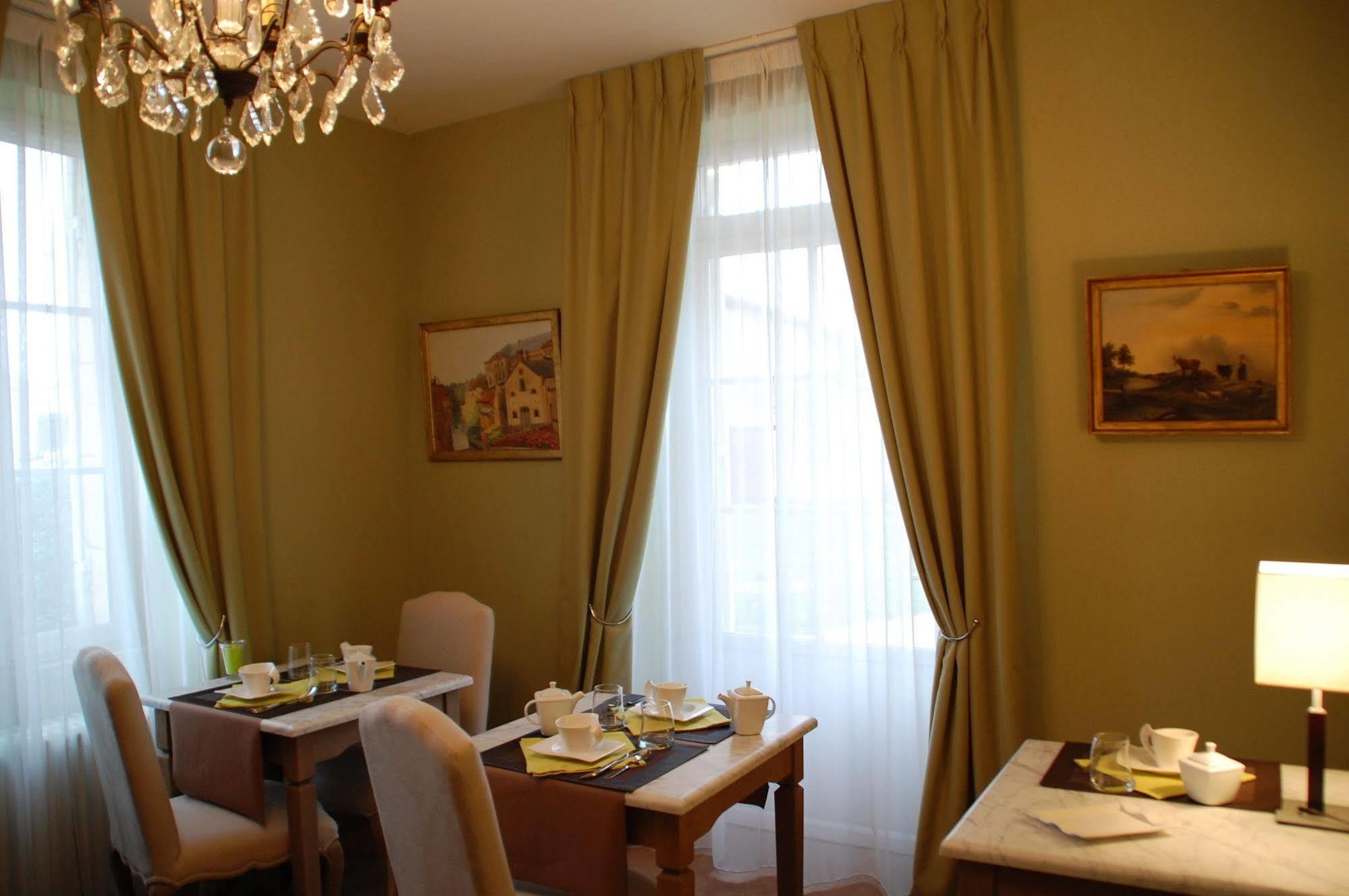 Hotel Rollan De By Begadan Экстерьер фото
